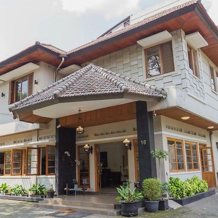 Reddoorz Near Institut Teknologi Bandung 2 Hotel Luaran gambar